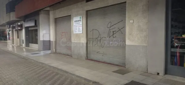 Local comercial 165m² en alquiler - Industria