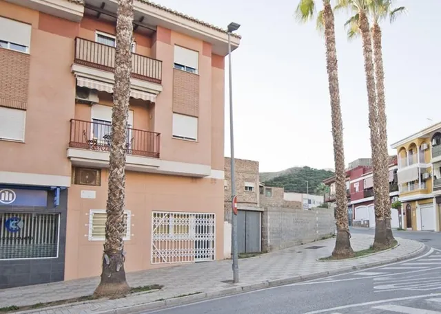 Estupendo local en Motril, Granada — 7