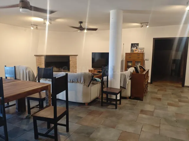Chalet en Petrer con parcela de 13.000 m2 y 447 construidos — 10