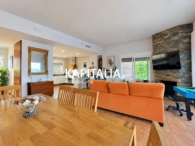 Chalet en VENTA en San Cristóbal, Alberic, con piscina privada cubierta, jardín y parcela de más de 1.000 m2 — 17
