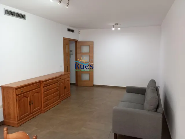 UBICADO EN ENTORNO RESIDENCIAL Y ZONA RELAJADA DE FÁCIL Y CÓMODO ACCESO — 4