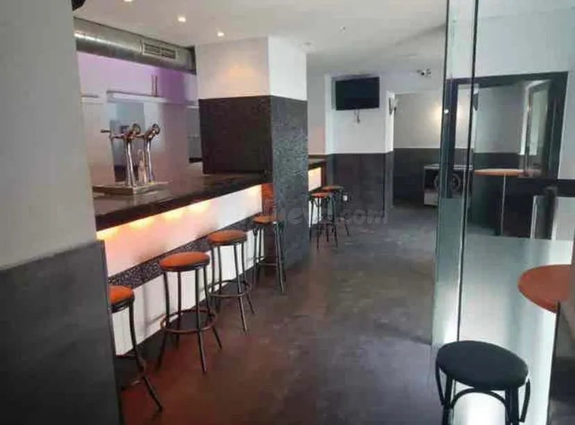 Precioso bar ubicado en el centro de la ciudad.