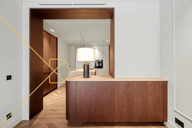 Exclusivo piso alto reformado de 230 m2 + 20 m2/tza. Turó Park — 12