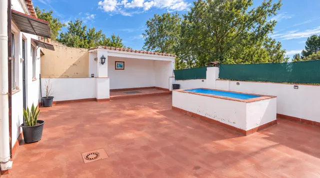 Tres plantas y una casa que guarda el cielo con piscina para el final.!! — 34