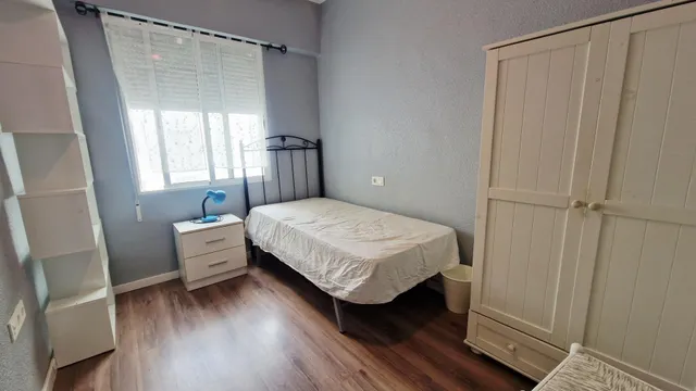 Piso 3 habitaciones 110m² en alquiler - Ensanche — 12
