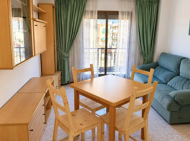 Piso de 65 m2 con 3 habitaciones y ascensor — 10