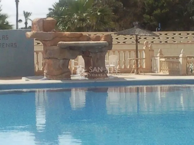 VENDE PISO EN PRIMERA LINEA DE PLAYA,SAN JUAN ,COSTA BLANCA,ESPAÑA — 28