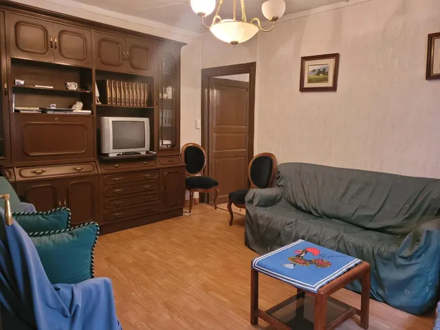 PISO DE 4 habitaciones, CÉNTRICO — 8