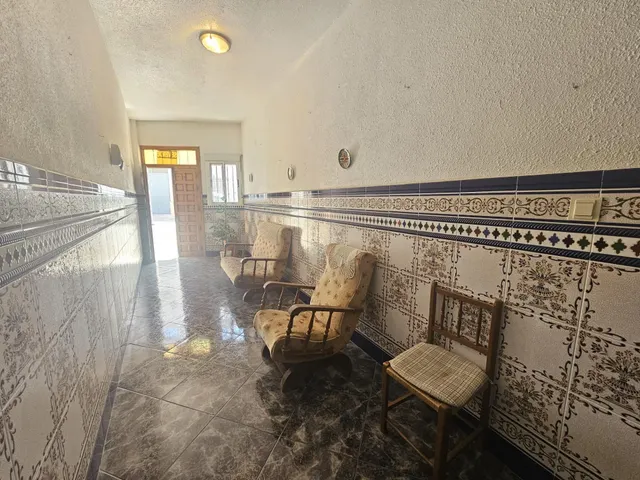 VIVIENDA EN LA CARRETERA PRINCIPAL DE ALCOLEA — 35