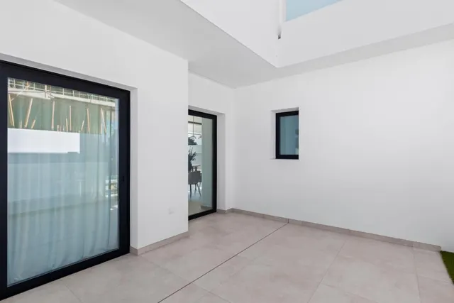 Villa 3 habitaciones 311m² en venta - Casco urbano — 8