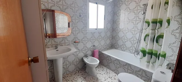 EDIFICIO DE 2 PLANTAS y 2 VIVIENDAS EN BARRIO DON JESÚS ALTA CALIDAD — 26