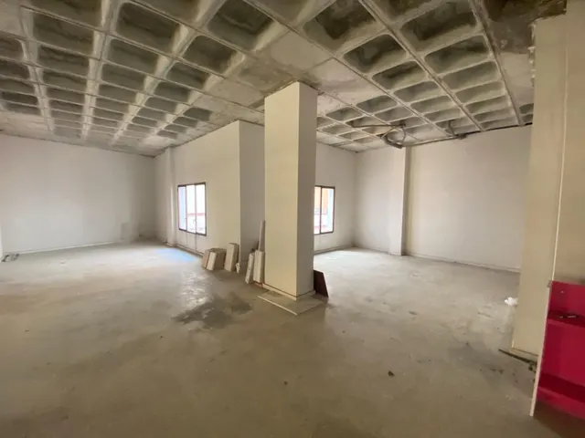 ¡OPORTUNIDAD ÚNICA! LOCALES COMERCIALES DISPONIBLES EN EL EDIFICIO PÉREZ BLÁZQUEZ – ALGECIRAS — 5