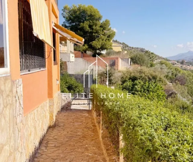 Una villa para disfrutar en familia en exclusiva urbanización y con el mediterráneo como horizonte — 50