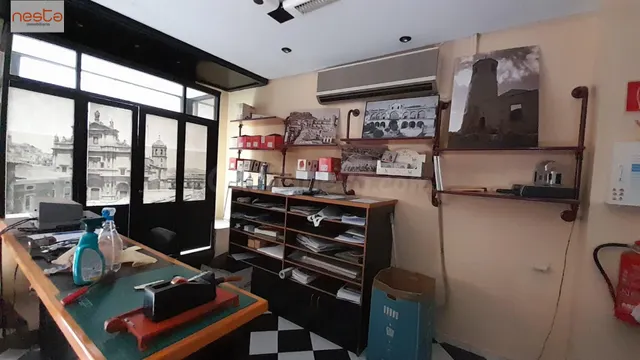 Local comercial 215m² en venta - Corredera - foto 3