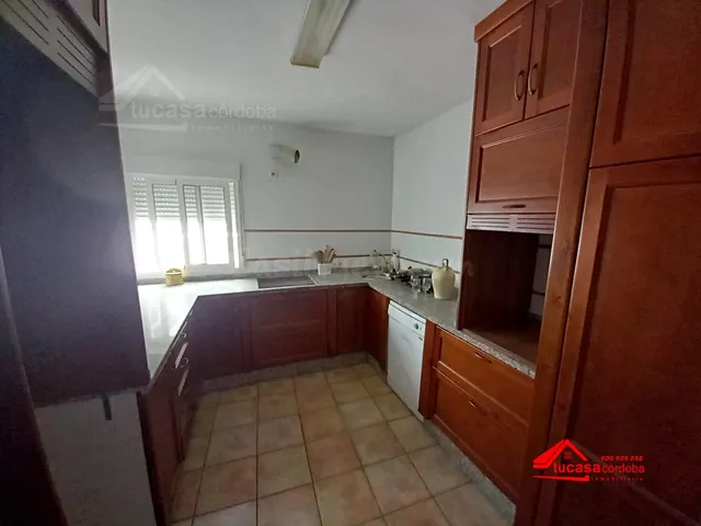 Acogedor Piso en el Centro de Almodóvar del Río - foto 5