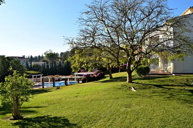 Espectacular villa de 800m2 con preciosas vistas panorámicas al mar en Benalmádena — 37