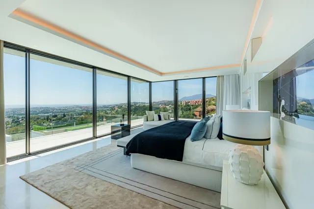 VILLA DE LUJO EN URBANIZACIÓN LA QUINTA, BENAHAVIS — 21