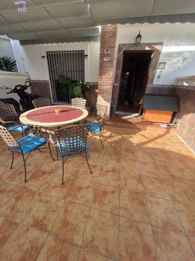 SE VENDE UNIFAMILIAR EN ZONA DEL PORTICHUELO — 14