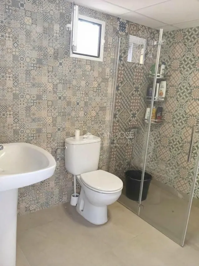 SE VENDE CHALET EN BUEN ESTADO EN MONFORTE DEL CID EN LA ZONA DEL FONT DEL LLOP — 12