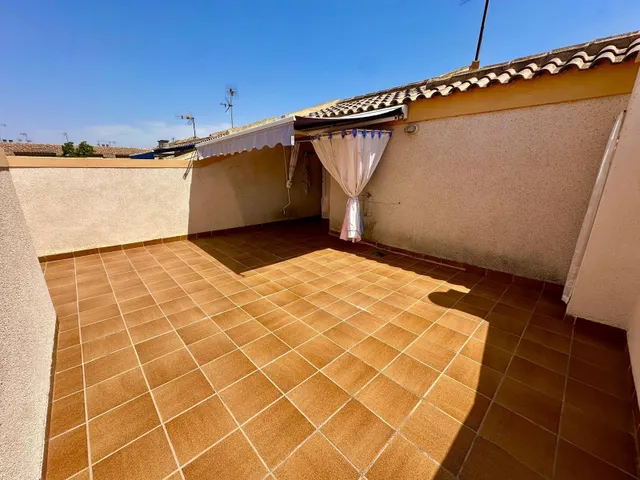 Encantadora vivienda de 3 habitaciones en Urb. La Dorada (Los Alcázares): Espacio, luz y un entorno inmejorable frente a parque — 37
