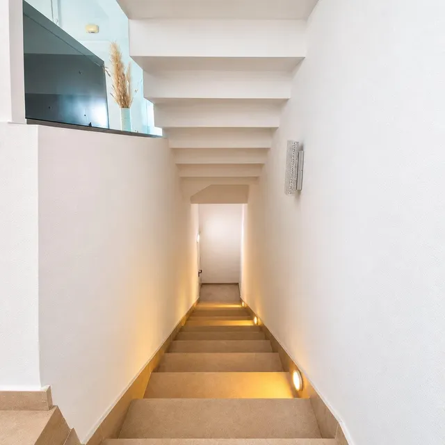 Chalet adosado en venta en Calle Nuez Moscada, 35 -28 — 17