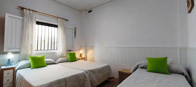 ¡Espacio para todos! Gran planta baja con porche y parking — 20