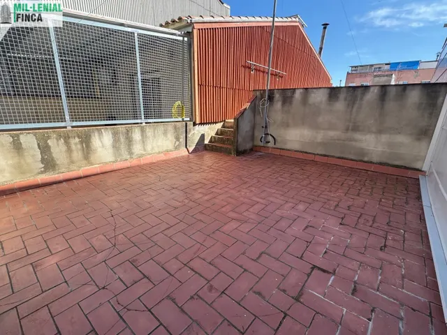 Casa con grandes terrazas y potencial de reforma en Sabadell Norte — 31