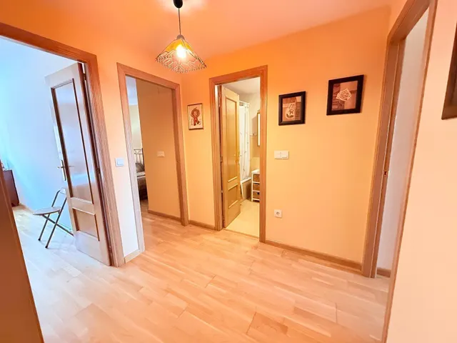 Amplio y moderno apartamento en La Rosaleda, Ponferrada - €700/mes — 18