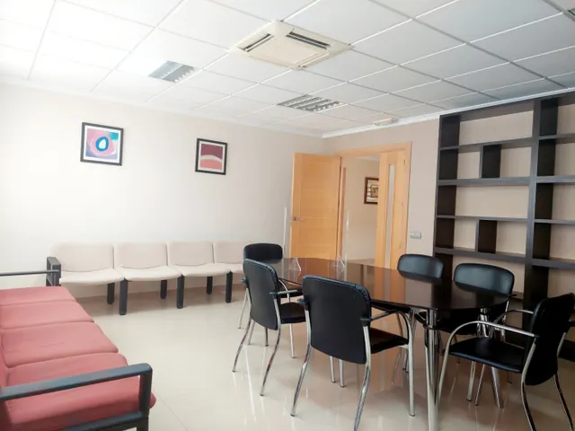 OFICINA -AV. LA RÀPITA- — 13