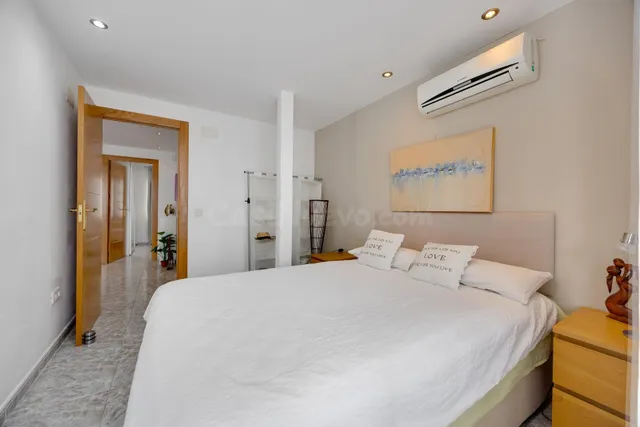 Apartamento de dos dormitorios, en primera línea, con fantásticas vistas al mar — 5