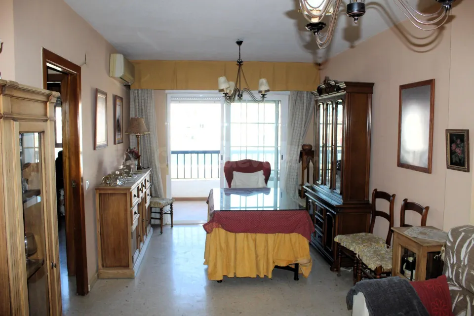 Amplio y Luminoso Piso en Villarrubia, por 110.000 €