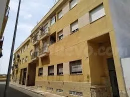 PISO OCUPADO POR PERSONA SIN JUSTO TÍTULO ESTE INMUEBLE DEBI