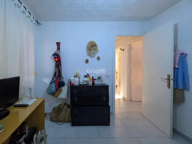 PISO LUMINOSO JUNTO A PLAZA EUROPA – 3 habitaciones — 14