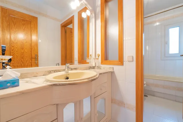 Excepcional chalet pareado cerca a Avenida Europa en Pozuelo de Alarcón — 47