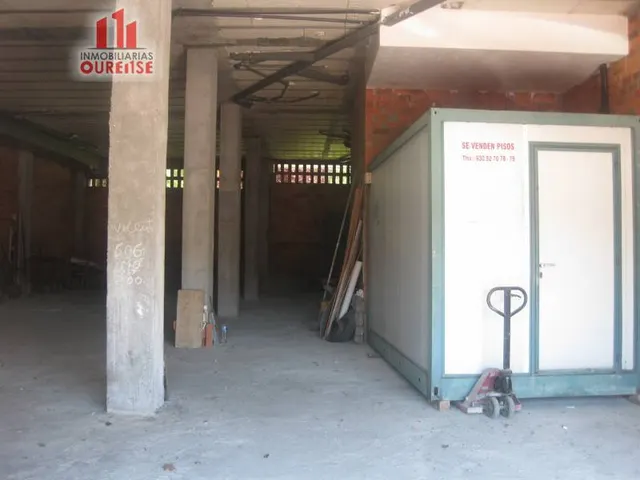 LOCAL DE OBRA EN LA ZONA DEL PUENTE — 9