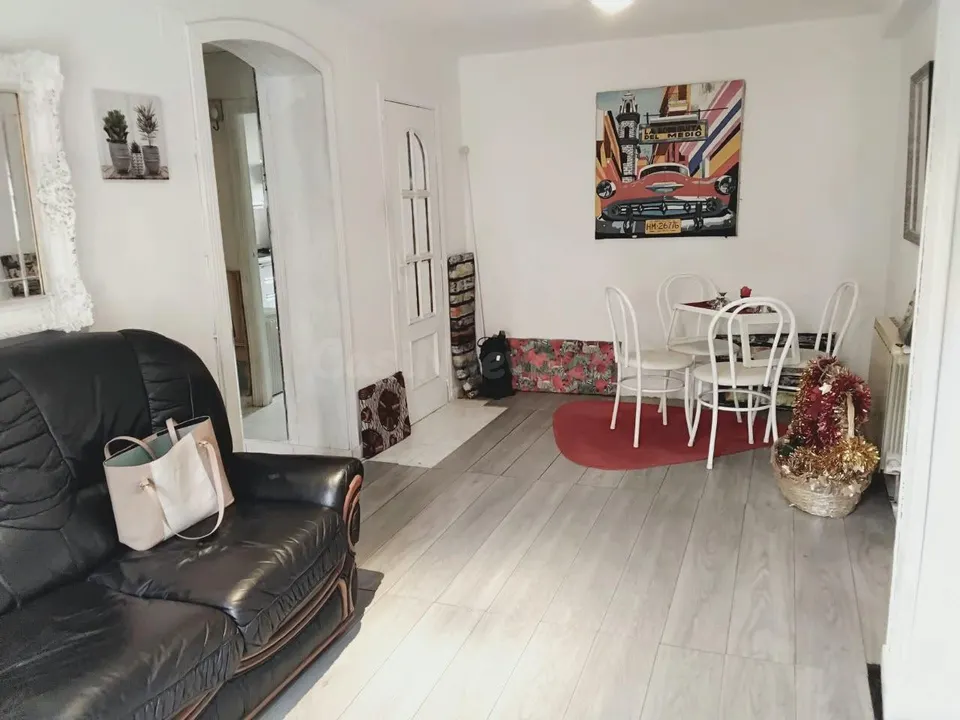 ¡OPORTUNIDAD ÚNICA CON BALCÓN Y ASCENSOR APROBADO EN COMILLAS, CARABANCHEL!