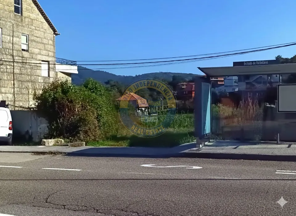 Solar urbanizable  de aproximadamente 1600 m2