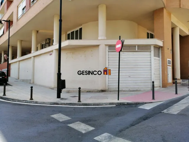 LOCAL COMERCIAL A ESTRENAR