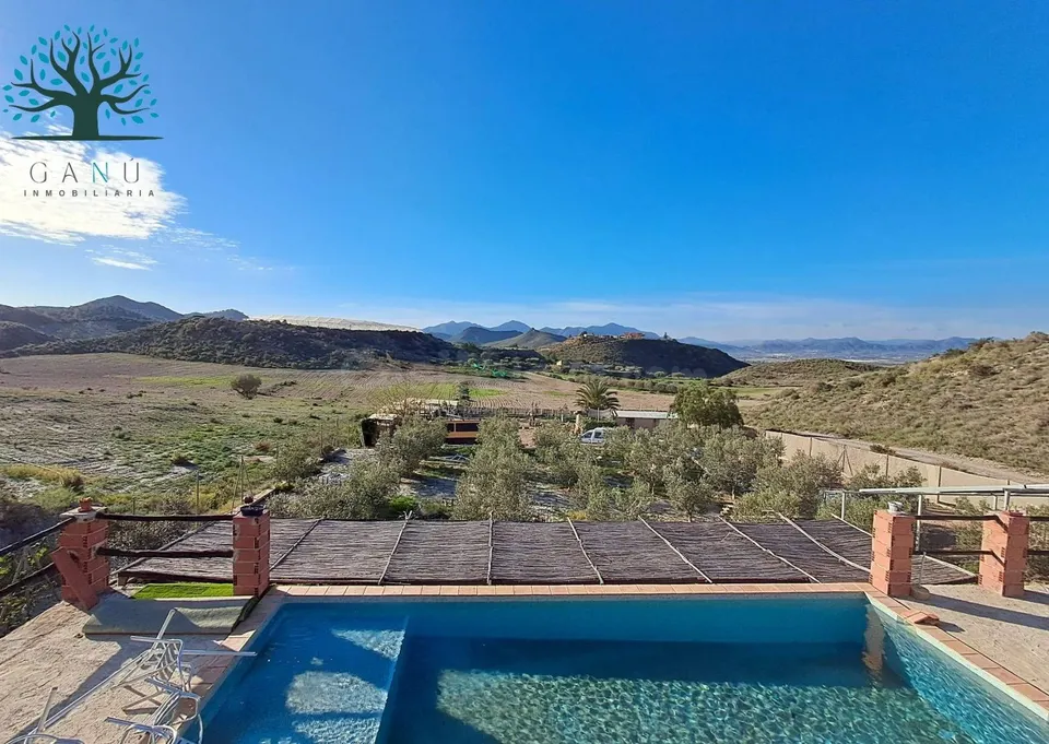 CASA DE CAMPO EN EL GARROBO EN CONSTRUCCIÓN
