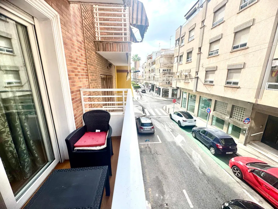 Apartamento con licencia turística de 3 dormitorios a tan solo 350 del mar