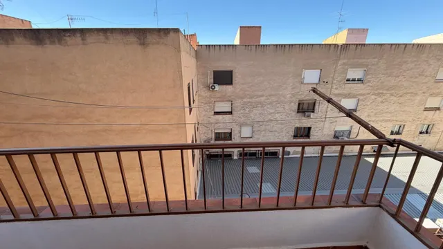Piso de 4 habitaciones, dos terrazas en calle corredera — 6