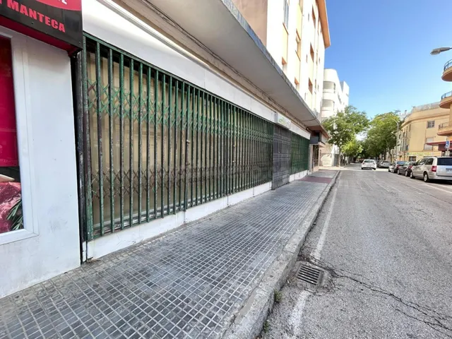 ¡Oportunidad! Local de 96 m2 diáfano, reformado — 2