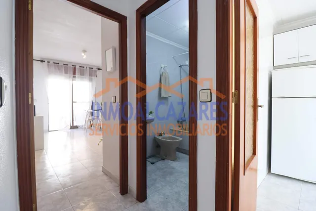 Apartamento de 2 dormitorios, 1 baños y 2 terrazas. en el centro de los alcazares, Murcia — 9