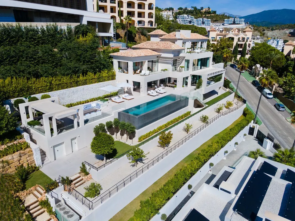 Chalet 6 habitaciones 948m² en venta - Costa del Sol