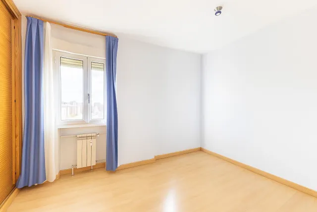 VIVIENDA ALQUILADA CON INQUILINOS SOLVENTES, NO SE PUEDE VISITAR. — 10