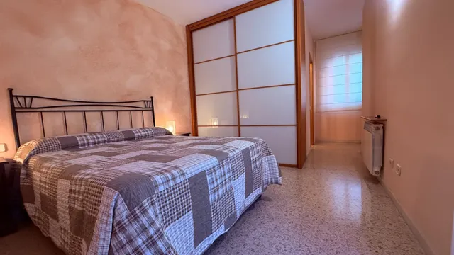 Piso acogedor y amueblado con ascensor en Almeda, Cornellà — 8