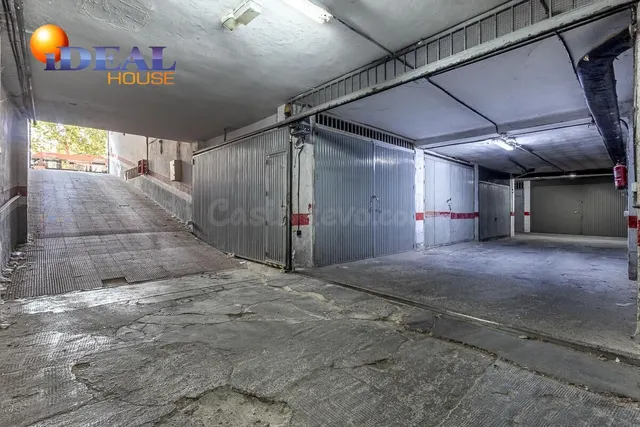 Garaje doble en venta en Urbanización Parque del Genil – Granada Capital — 2