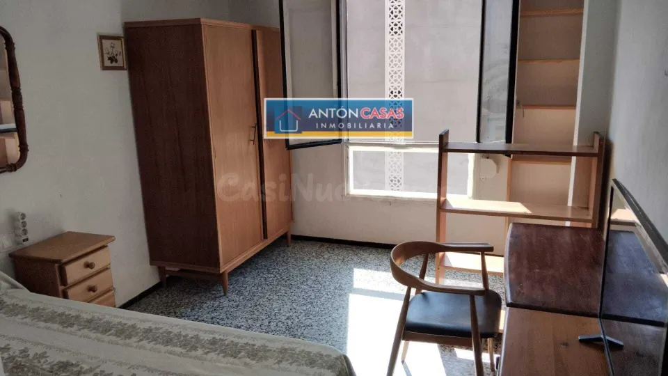 AMPLIO PISO EN ELCHE ZONA CÉNTRICA