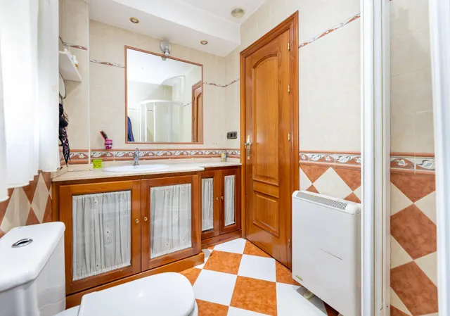 Chalet independiente con piscina privada en Barrio de Monachil – Vistas espectaculares y gran parcela. — 31