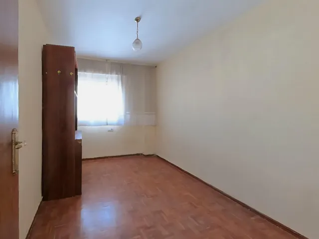 Luminoso piso  con ascensor en el Zaidín, ¡ideal para inversores! — 22